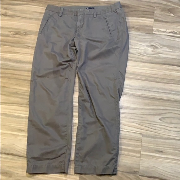 GAP Gray Capri Chinos, SZ 10 - Picture 5 of 9